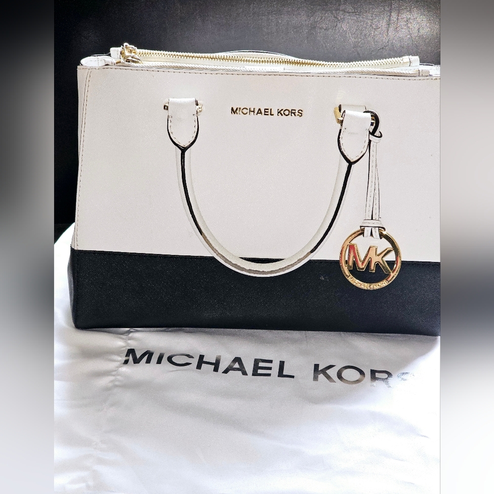 Michael Kors Crossbody Bag